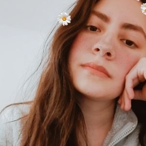 Meet your Posher, Selena